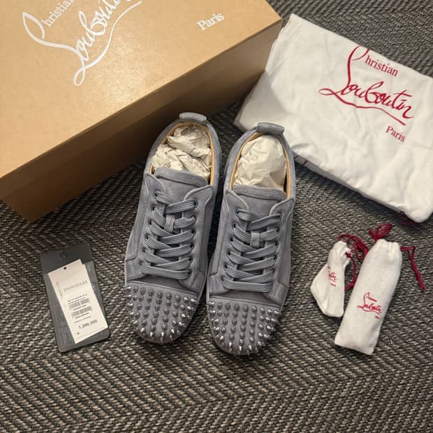 크리스찬 루부탱 주니어 스파이크 39사이즈