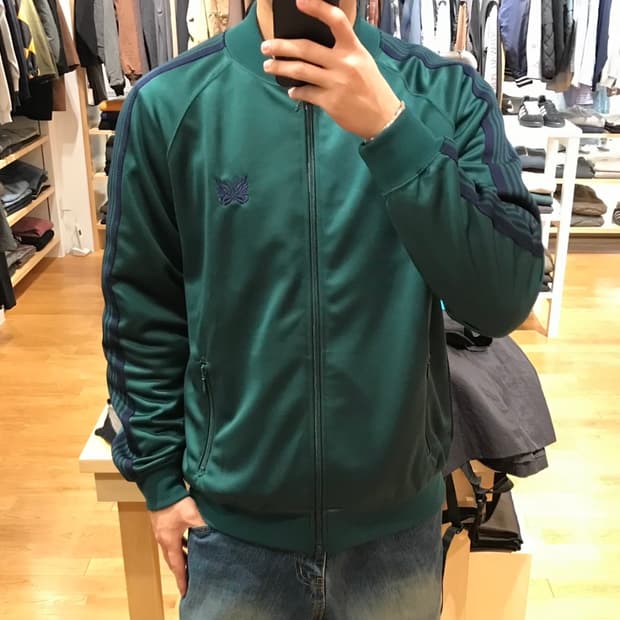 니들스 트랙 자켓