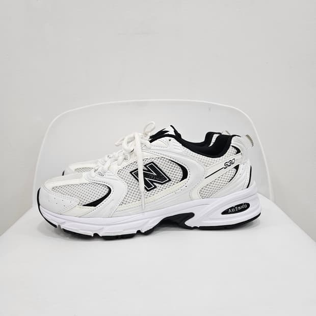 뉴발란스 530 화이트 블랙 265