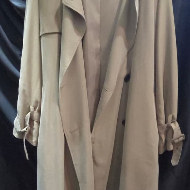 스튜디오 톰보이 트렌치 코트