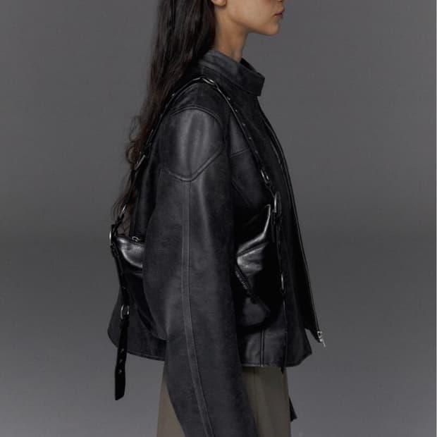 스튜디오테이블 볼드 스트랩 레더백