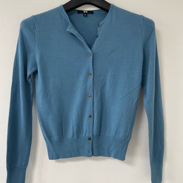 유니클로 블루 가디건