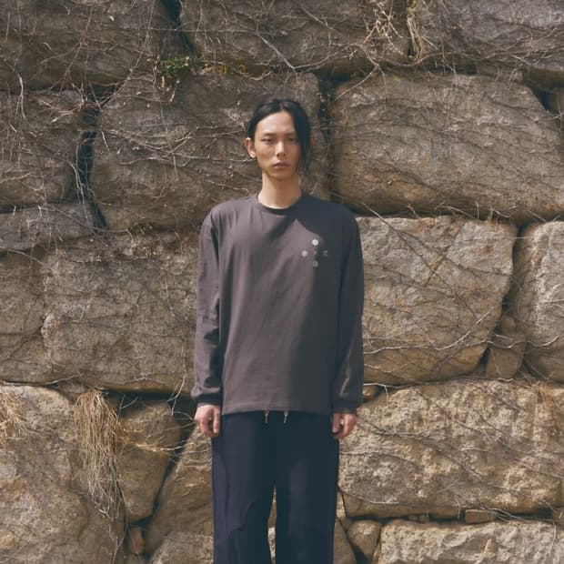 로얄블러드 와딩 그래픽 롱슬리브 티셔츠