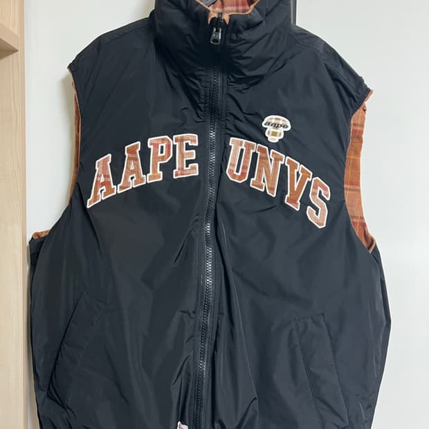 에이프 리버시블 패딩 조끼 Aape Main Vest