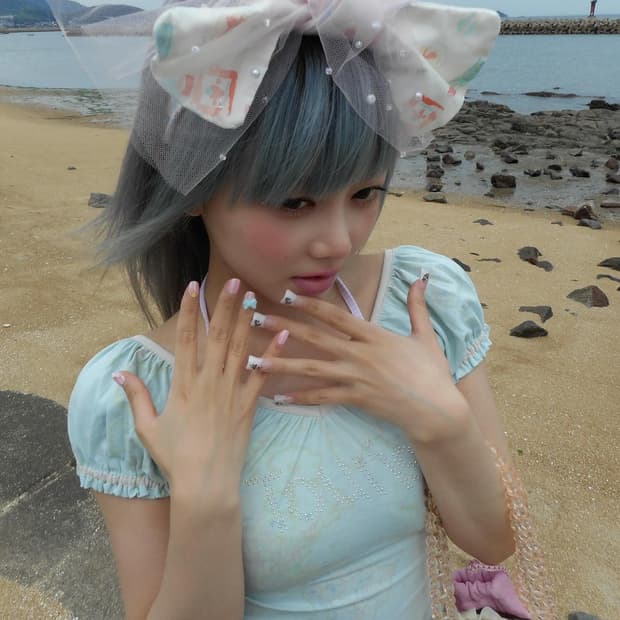 스컬프터 Tourist Scoop Back Tee Baby Blue