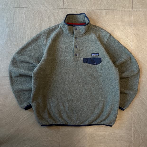파타고니아 정품 신칠라 그레이 니켈 스냅티 