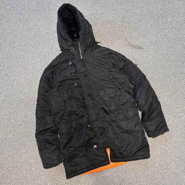 알파인더스트리 블랙 패딩 점퍼