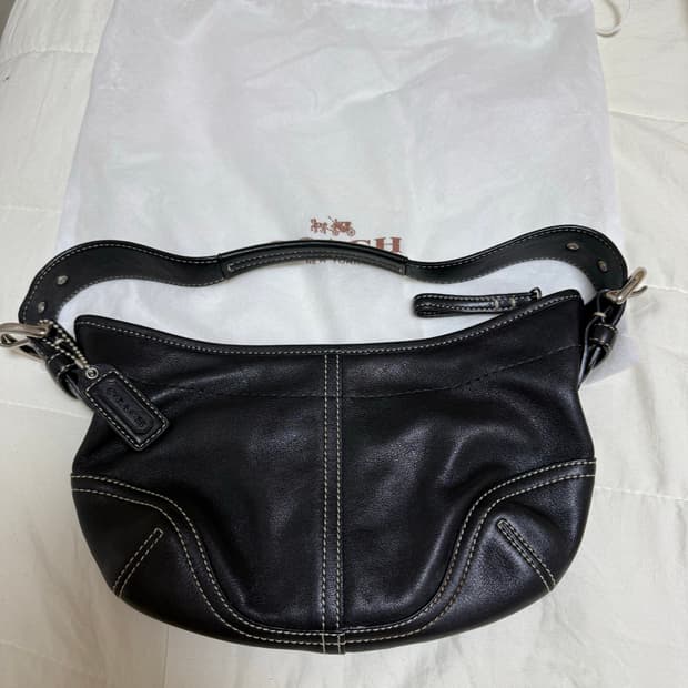 코치 호보백 숄더백