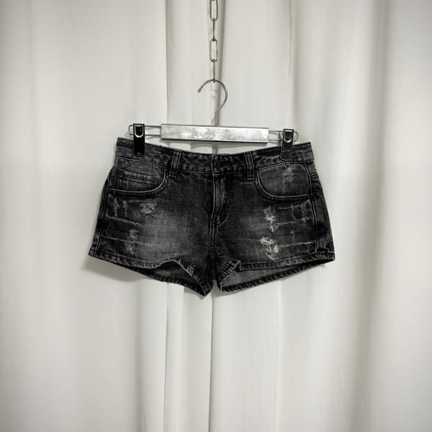 Gray washed shorts