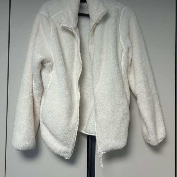 스파오 후리스 팔아요(새상품)