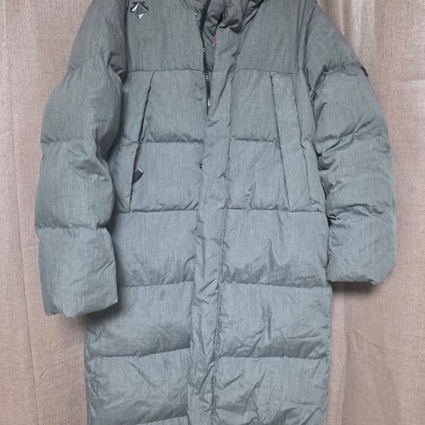 데상트구스롱패딩 100