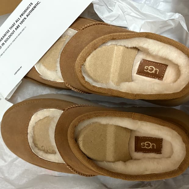 (새상품) 어그 비아 메리제인 체스넛 240 솔드아웃 구매