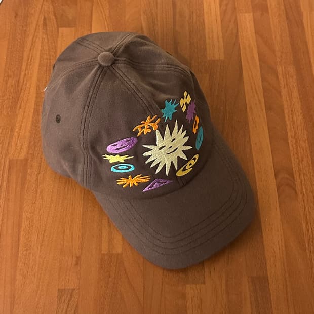 모어러브 More Love 볼캡 브라운