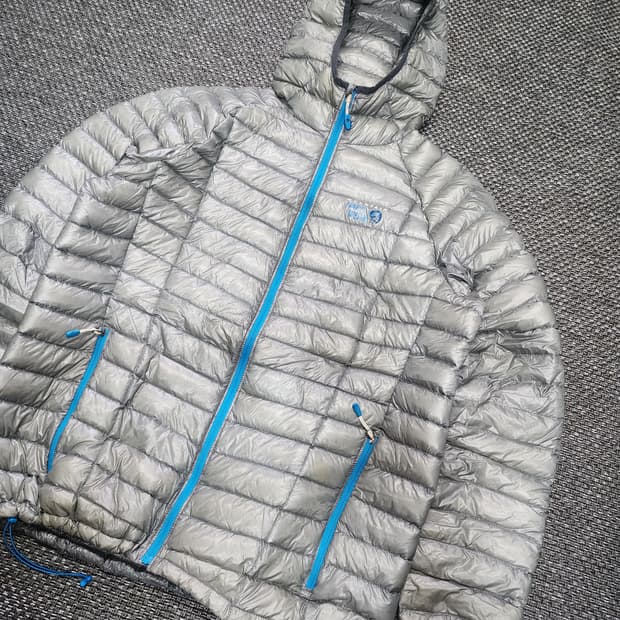 마운틴하드웨어 후드 경량 다운패딩 100 L 사이즈 