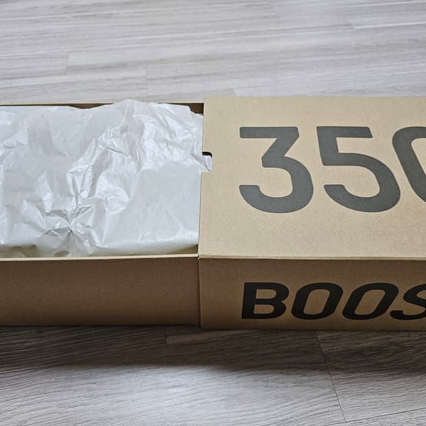 이지부스트 350 V2 이즈릴 논리플렉티브 (FW5191)