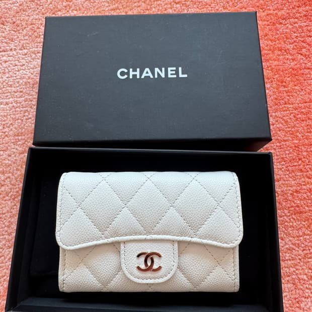 샤넬 케비어반지갑