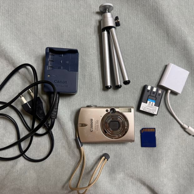 캐논 디지털 카메라 디카 IXUS 750 골드