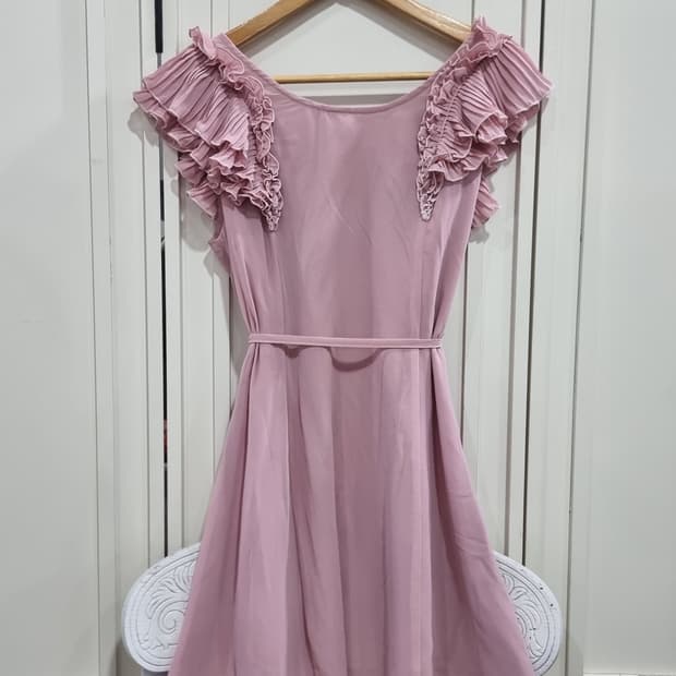 로맨틱 프릴 핑크 원피스