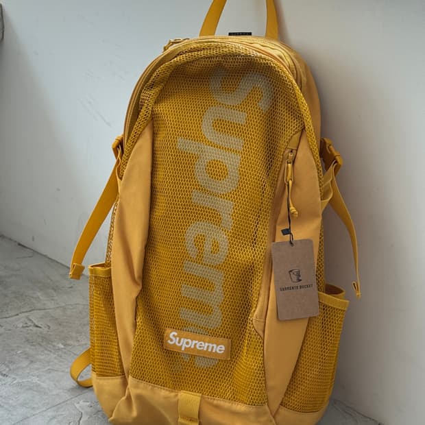 슈프림 백팩 20ss