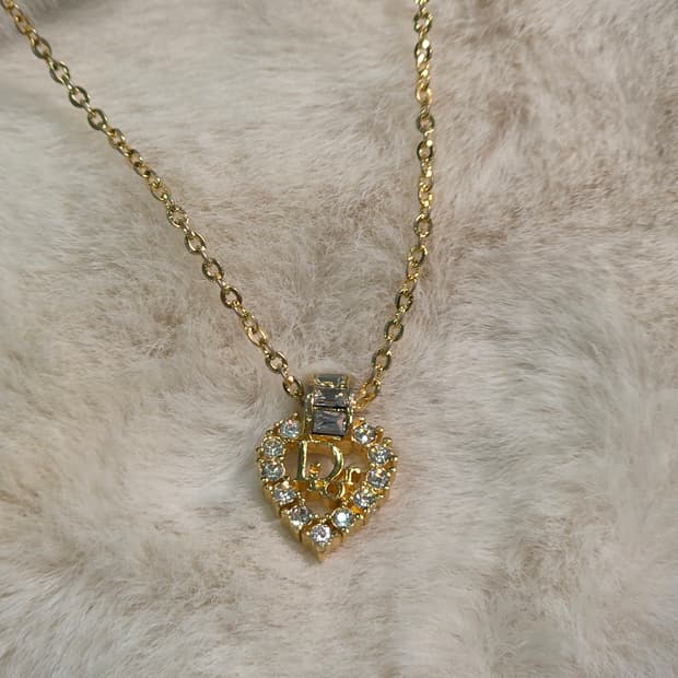 크리스찬 디올 하트 큐빅 DIOR 로고 목걸이