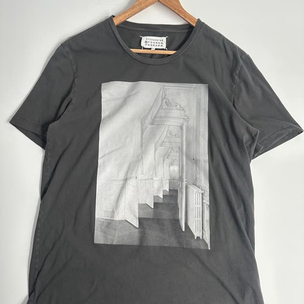 메종 마틴 마르지엘라 14 ss doors 프린팅 챠콜 티셔츠