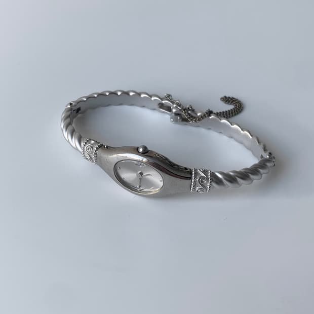 [Vivienne westwood] bangle watch