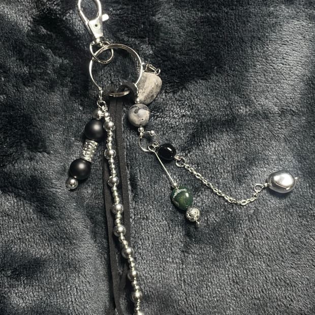 Dark beads keyring
