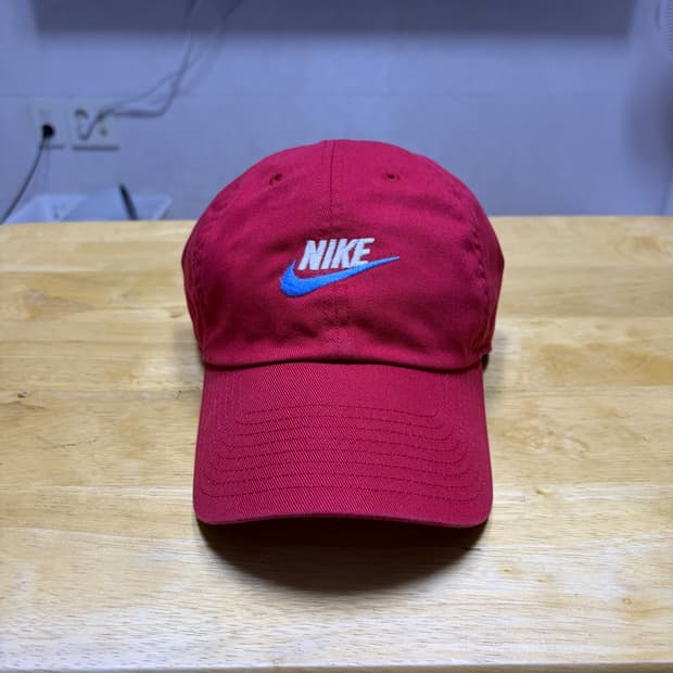 나이키 헤리티지86 퓨추라 볼캡 모자 레드
