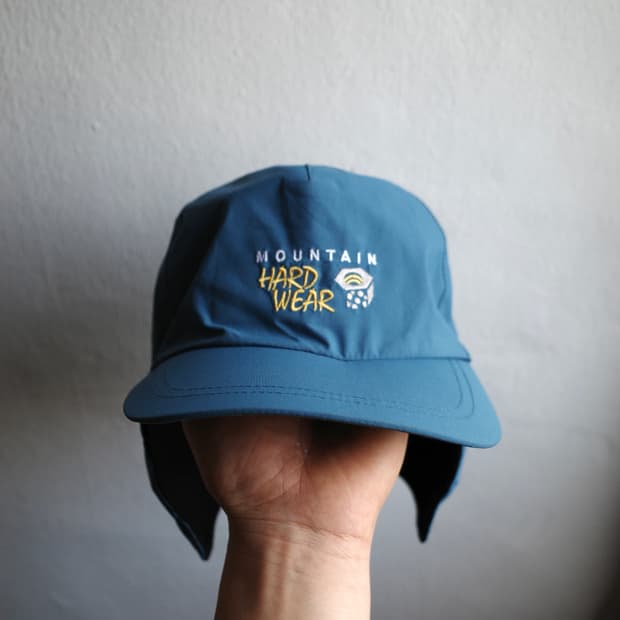 마운틴 하드웨어 고어텍스 이어플랩 캡 