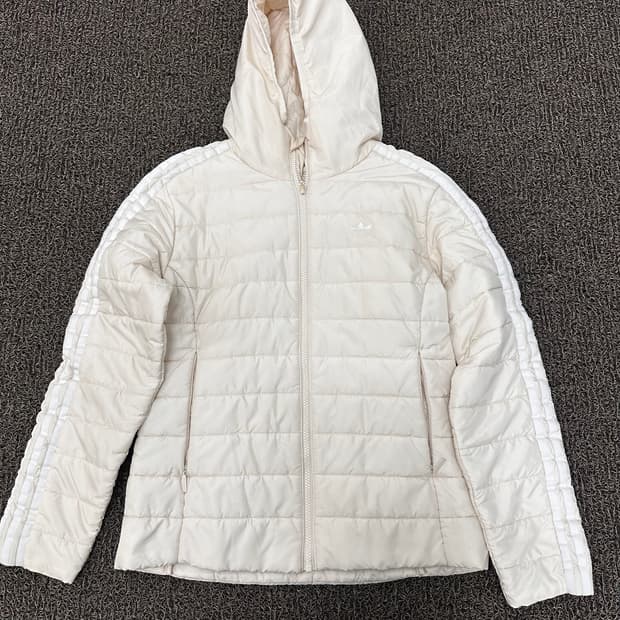 아디다스 여성 패딩 점퍼 아이보리 M