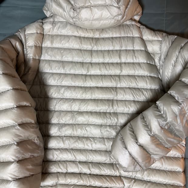 무신사 스탠다드 시티레저 경량패딩 라이트그레이