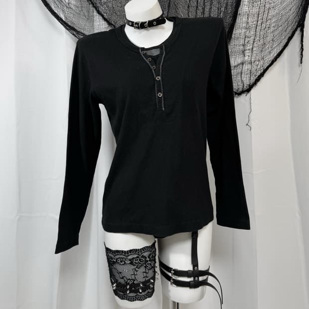 black layered t-shirt