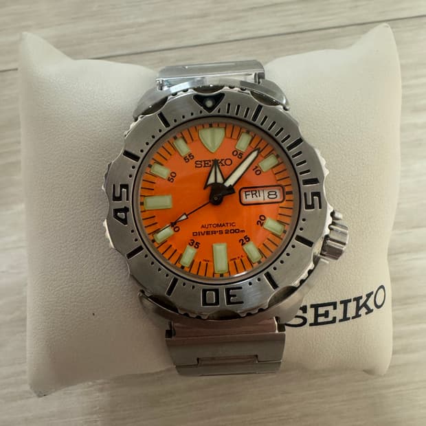 세이코 오렌지몬스터 1세대 판매합니다.