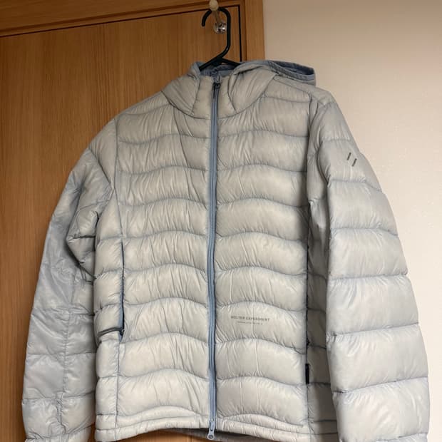 웰터 익스페리먼트 경량 패딩 라이트 그레이 색상 1size