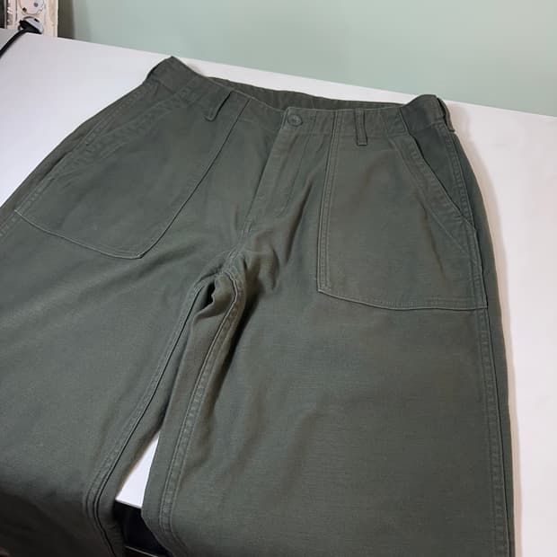 32 L 무신사스탠다드 카키 테이퍼드 레귤러핏 코튼 퍼티그팬츠
