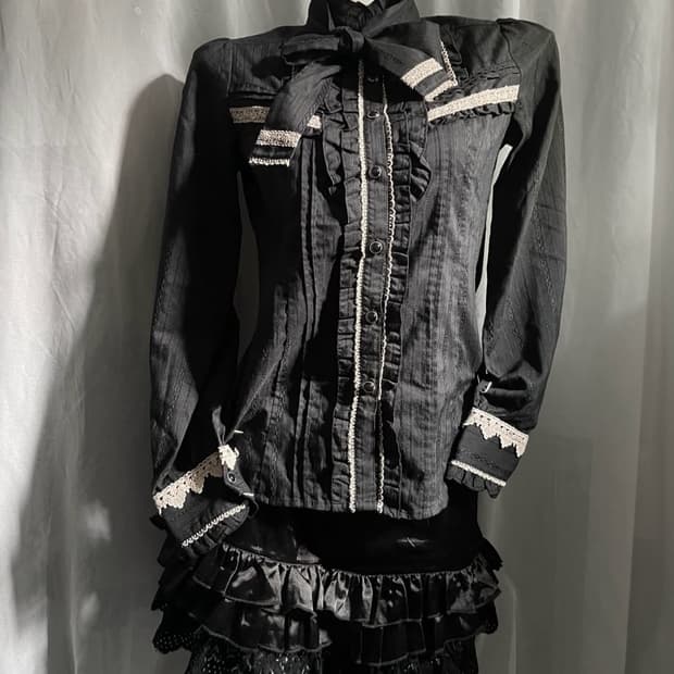 Axes femme 엑시즈팜 리본 블라우스 공겜여주