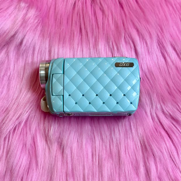 레어 민트 DXG-535V HD 캠코더