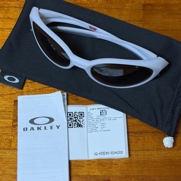 오클리 아이자켓 선글라스 (편광) 류준열 착용