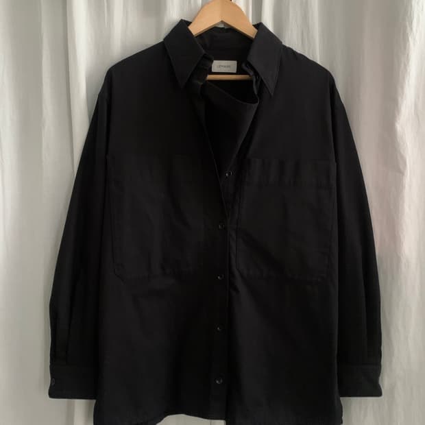 르메르 블랙 셔츠