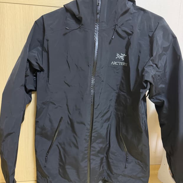아크테릭스 바람막이 패딩 자켓
