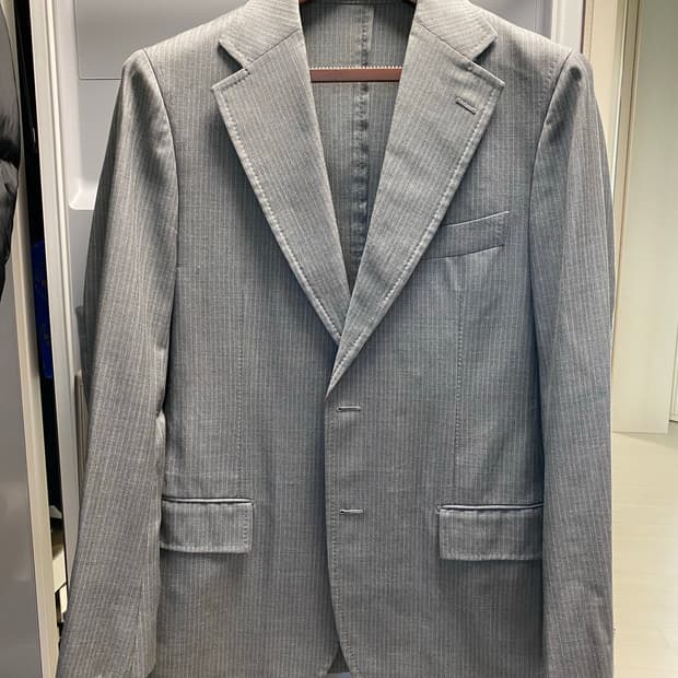 란스미어 정장 셋업 (그레이 스트라이프 48R)
