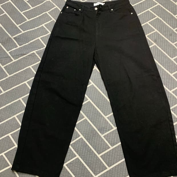 르아르 커브드팬츠