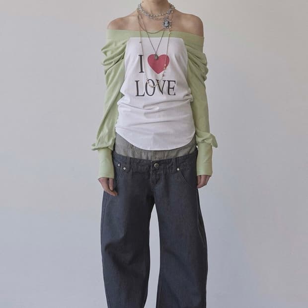스컬프터 Love Off-Shoulder Tee Apple Green