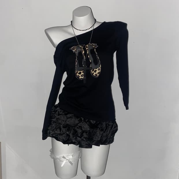 Gyaru Leopard Shoes t-shirt