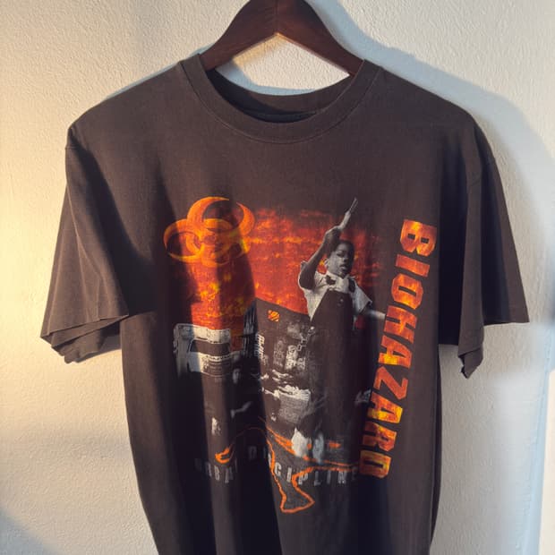 1993 Biohazard urban chaos tee