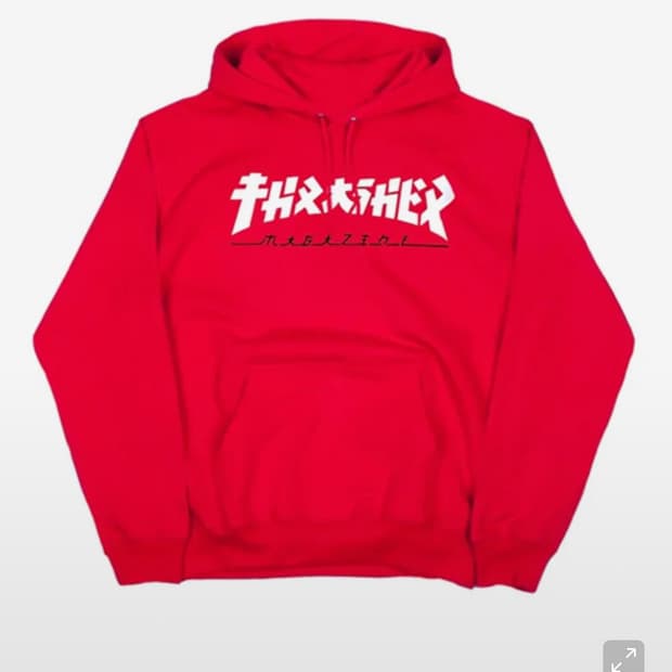 트래셔x고질라 후드티 래드L 구해요