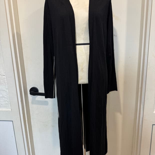 Latt by t 래트바이티 롱가디건