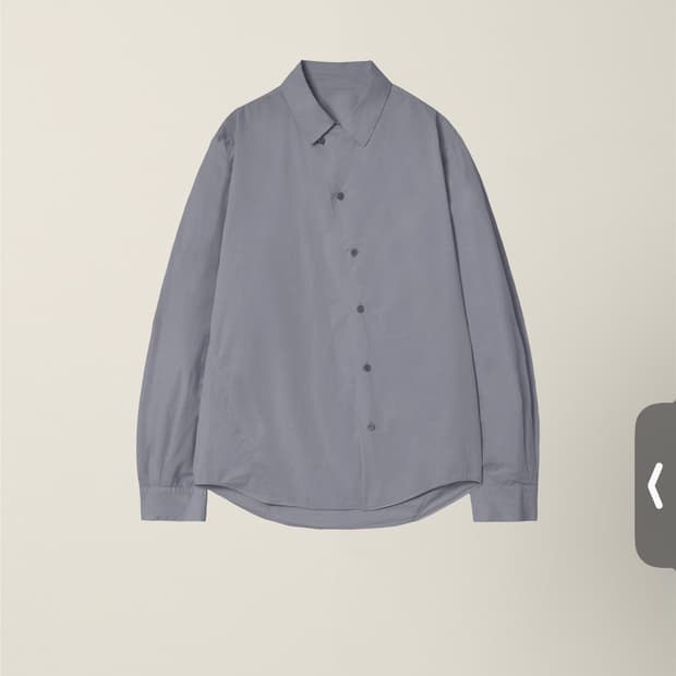 [M]EE garment dyed curved shirt charcoal