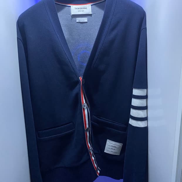 톰브라운 네이비 사선 가디건 1