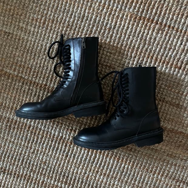 ANN DEMEULEMEESTER 앤 드뮐미스터 레이스업 부츠 36